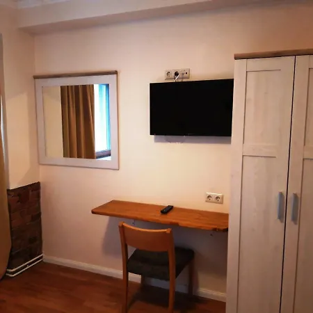 Apartment Lv & Am Luetzowplatz Berlin