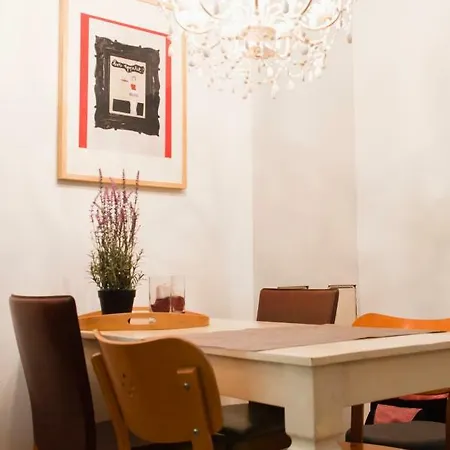 Beautiful Park For 4 Guests Apartment *