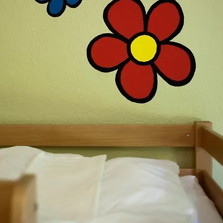 Hostel U *