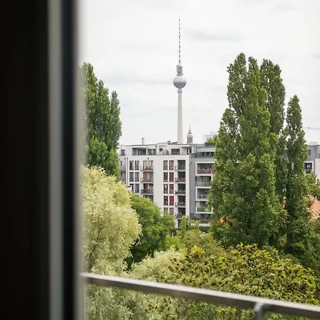 Downtown Mitte 4*