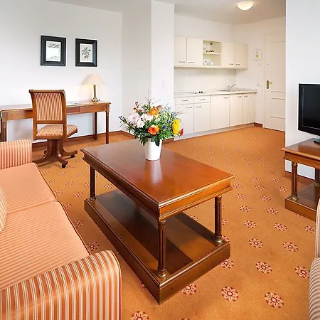Hotel Victor's Residenz-hotel 4*