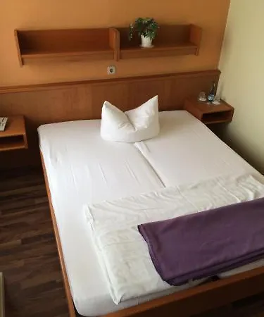 Hotel Columbia