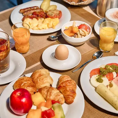 Indigo Berlin-alexanderplatz, An Ihg 4* Berlín