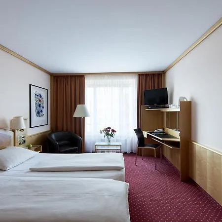 Living Grosser Kurfuerst 4* Berlin