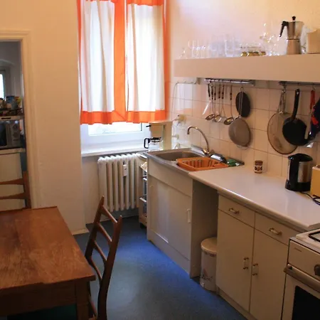 Kant Apartment