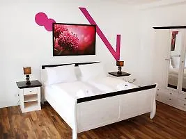 Ringbahnstrasse Apartment