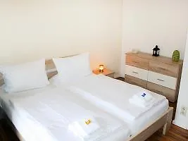 Apartment Ringbahnstrasse