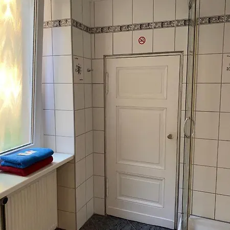 Gunia Guest house