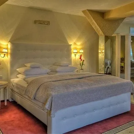 Augusta Am Kurfuerstendamm 3* Berlin