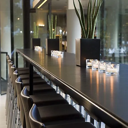 Wyndham Excelsior Hotel
