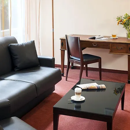 Nh Kreuzberg Hotel 3*