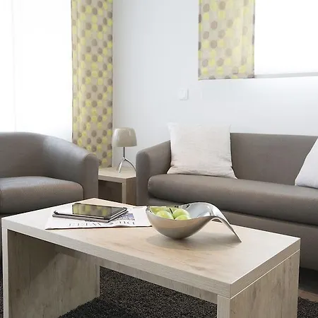 Adapt - Adlershof Aparthotel 4*