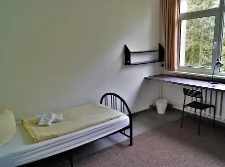 Waldhotel Am See Berlin-Schmoeckwitz 3*