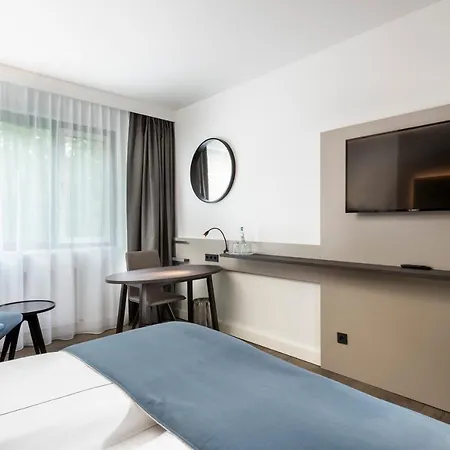 Hotel City-west By Ihg Berlín
