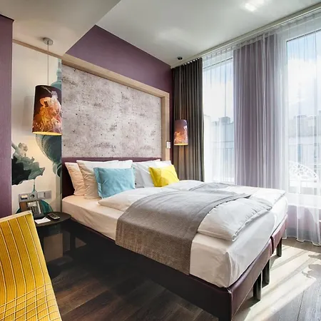 Indigo Berlin-alexanderplatz, An Ihg 4*
