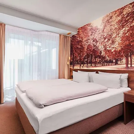 Hyperion Hotel 5*