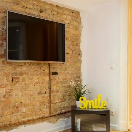 Homaris - Kollwitzkiez Apartment