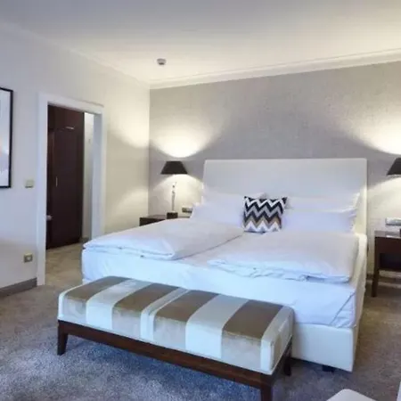 Bernstein Kastania Hotel 4*