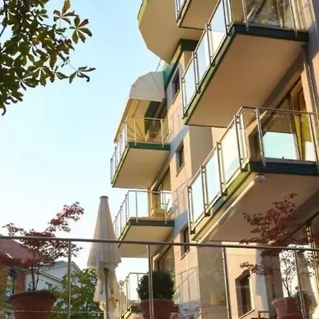 Bernstein Kastania Hotel 4*