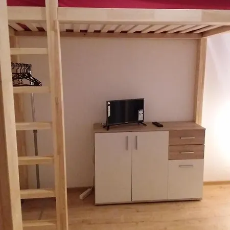 Living In The Box * Berlin