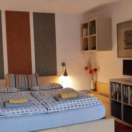 Ferienwohnung Mit Garten * Berlin
