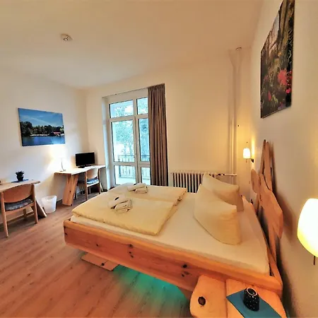 Waldhotel Am See Berlin-Schmoeckwitz Hotel