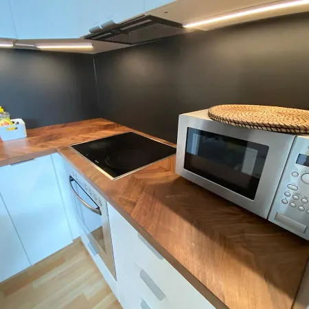 Apartment Moderne Ruhige Und Schone - Modern Quiet And Beautiful
