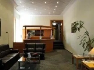 Hotell Graf Pueckler 2*