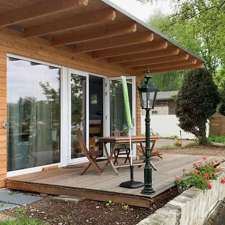 Tiny House Oder Auf Der Sunset Marina Berlin
