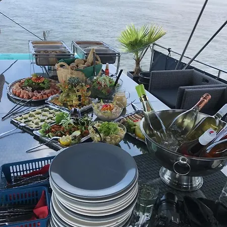 Botel Hausboot Deluxe Berlin