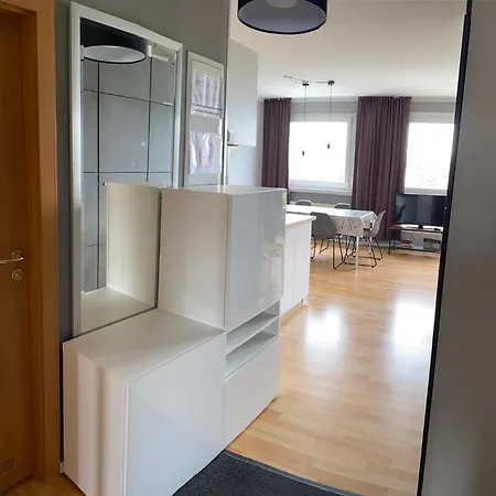 Apartment Moderne Ruhige Und Schone - Modern Quiet And Beautiful