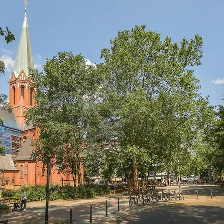5 Personen Altbau Nahe Kurfuerstendamm - Shakespeare Apartment Berlin
