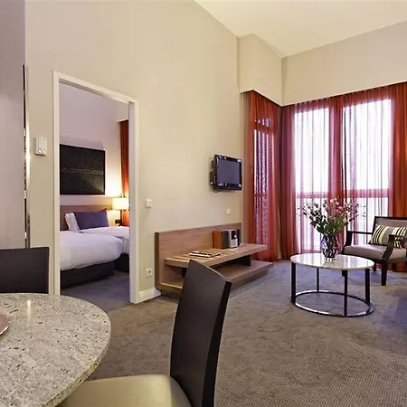 Adina Checkpoint Charlie Aparthotel Berlino