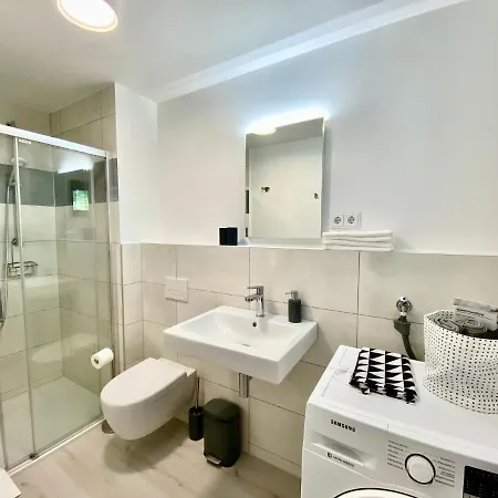 Apartment Modernes Apartment, Terrasse Und Garten Am Lilienthalpark Im Suedwesten Berlins *