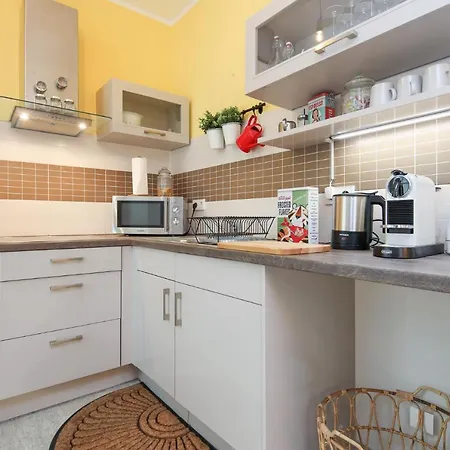 Apartment 5 Personen Altbau Nahe Kurfuerstendamm - Shakespeare