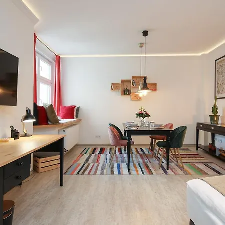 Apartment 4 Personen Altbau Nahe Kurfuerstendamm - Macbeth *