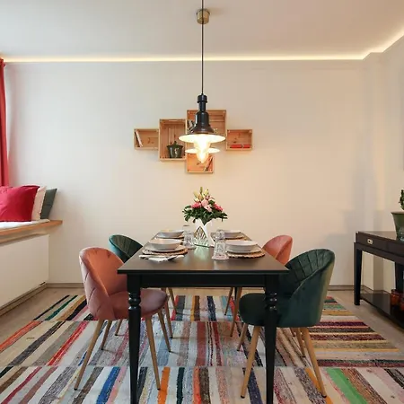 4 Personen Altbau Nahe Kurfuerstendamm - Macbeth Apartment *