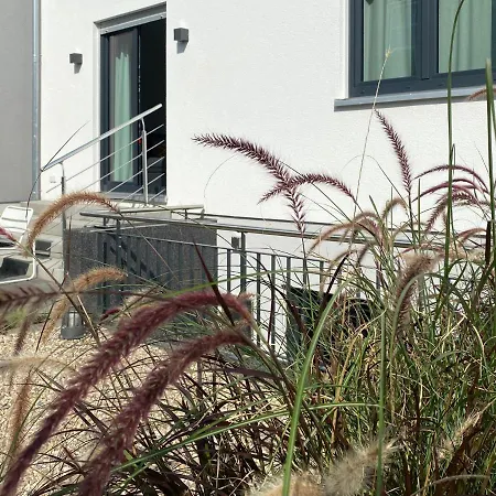 Apartment Modernes Apartment, Terrasse Und Garten Am Lilienthalpark Im Suedwesten Berlins *