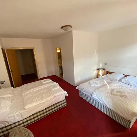 Maerkischer Hof 3*