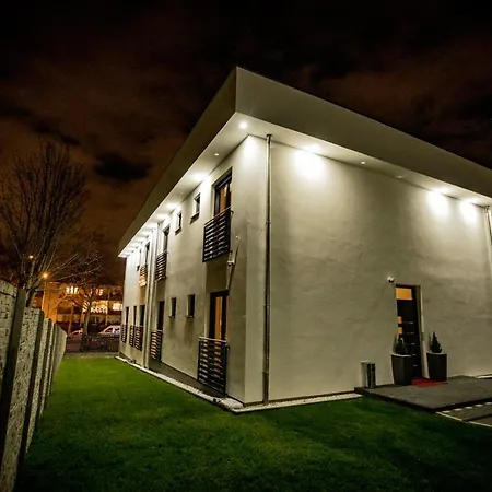 Leo Guest house
