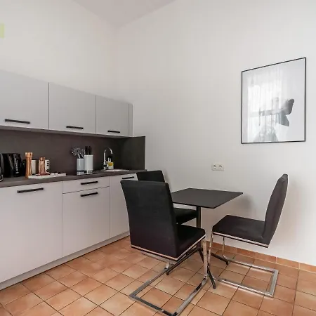 Apartment Paul-robeson-strasse *