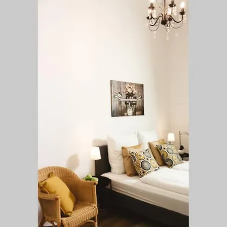 Apartment Family For 6 Guests, Mitte Moabit