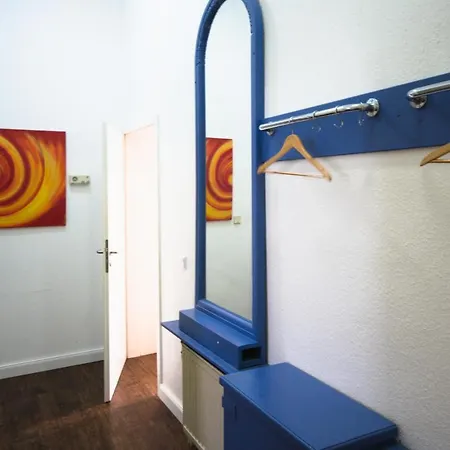 Apartman Altbauwohnung Mit 3 Baedern