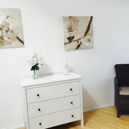 Apartment Feel At