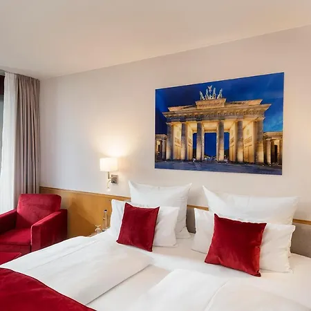 Aquino Hotel 3*