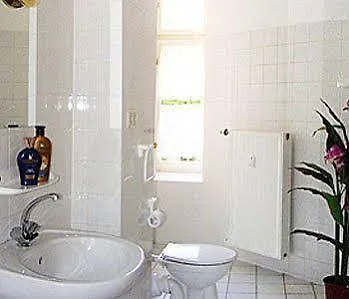 Regenbogen Guest house 2*