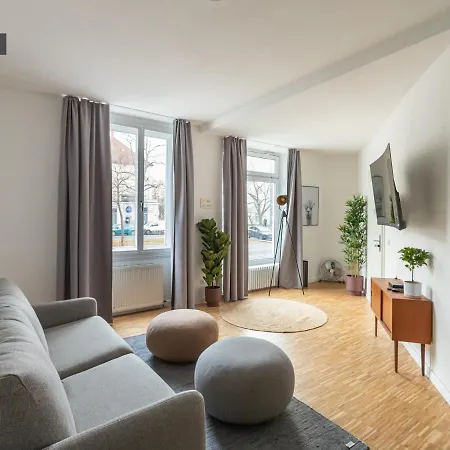 Apartment Aroser Allee