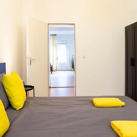 Apartment Cosy 2 Bedroom For 8 In Neukolln *
