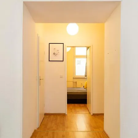 Cosy 2 Bedroom For 8 In Neukolln Apartment *