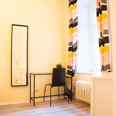 Moabit Family * Berlin